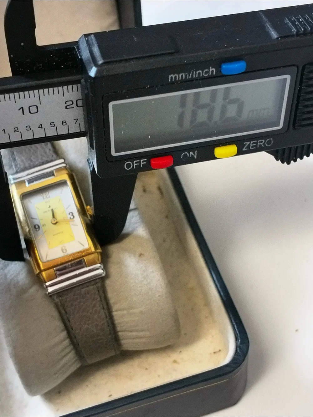 Vintage Movado 18mm Rectangular Ladies Watch 87-24-437 New Battery
